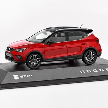 SEAT Arona FR Modellfahrzeug 1:43, desire red (12651)