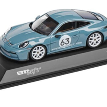 Porsche Modellauto 911 S/T 992 1:43 (182651)