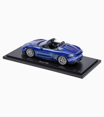 Porsche Modellauto 718 Spyder RS 982 1:18 (182425)